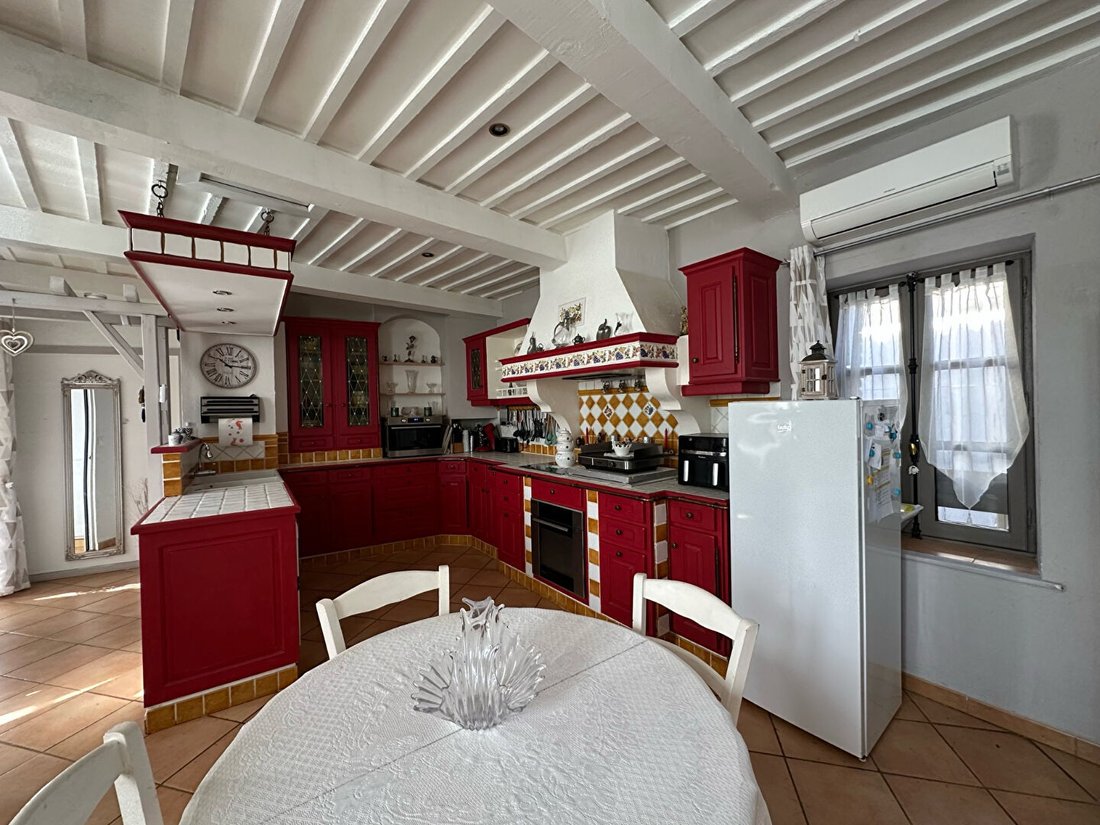 Villa in Saint-Hippolyte-du-Fort, Occitania, France 5 - 17809978