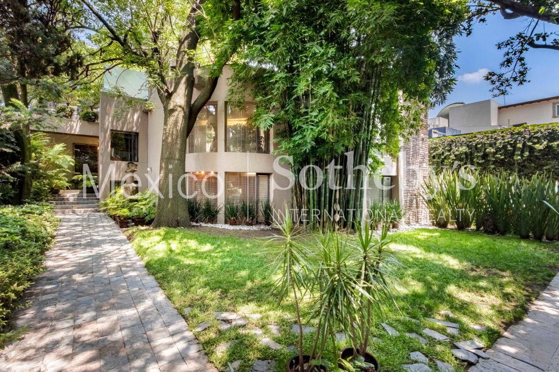 Land in Mexico City, Mexico 2 - 18531486
