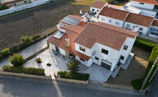 Townhouse in São João das Lampas, Lisbon, Portugal 1