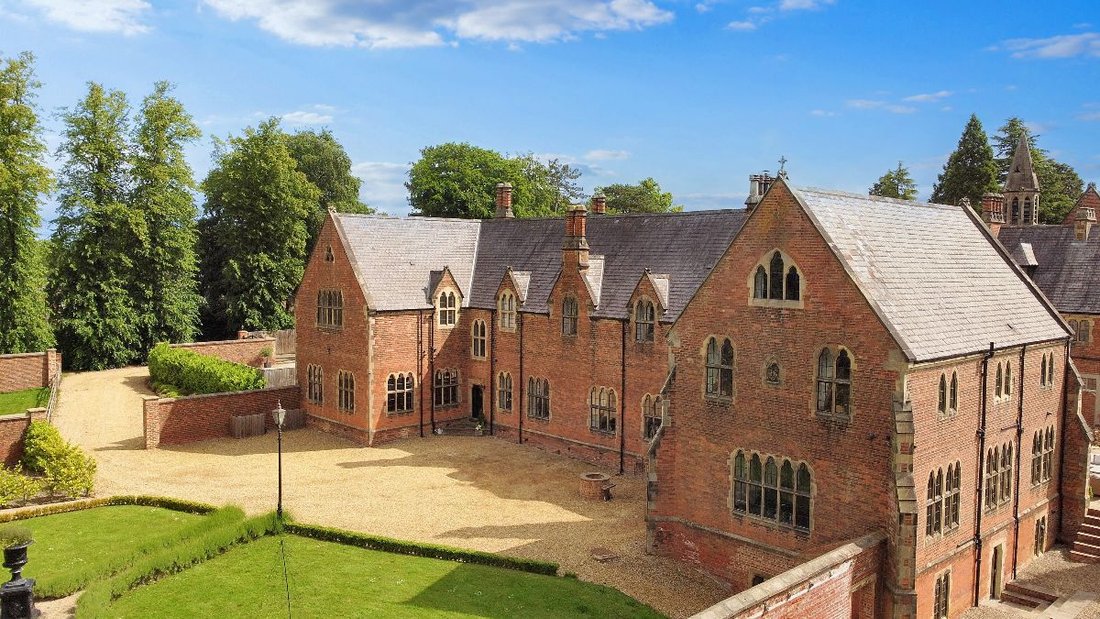 House in Darlington, England 2 - 12899345