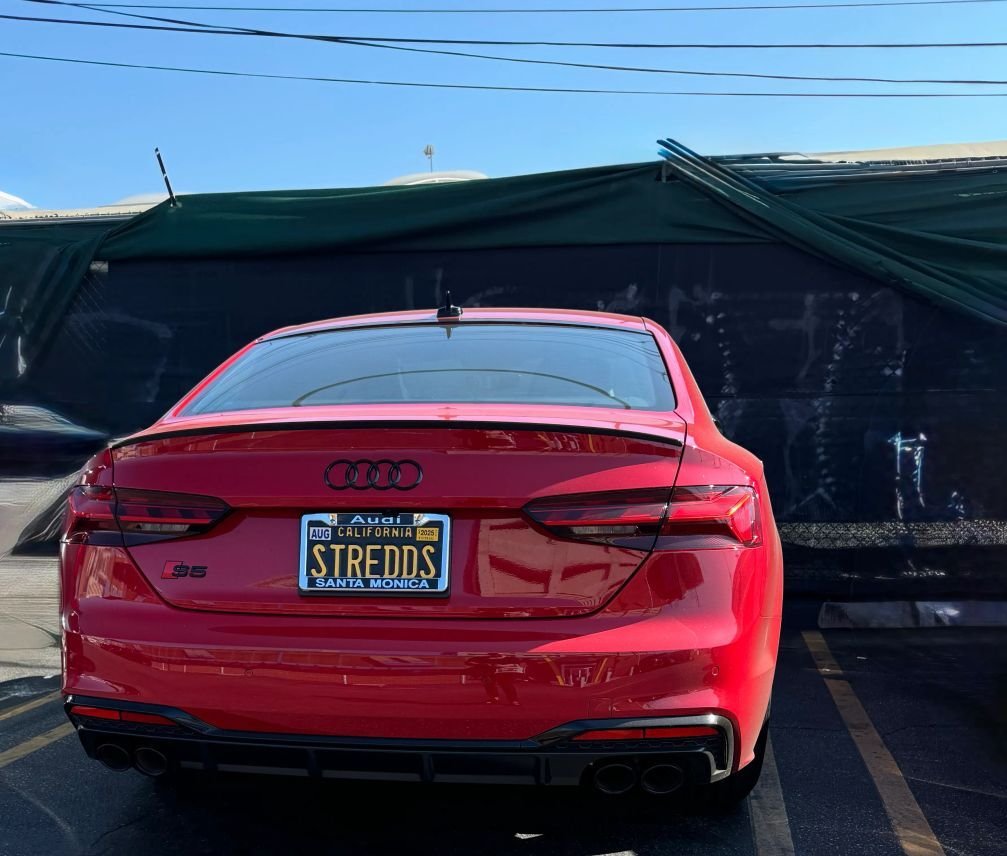Coupe in Huntington Beach, CA, United States 4 - 18531505