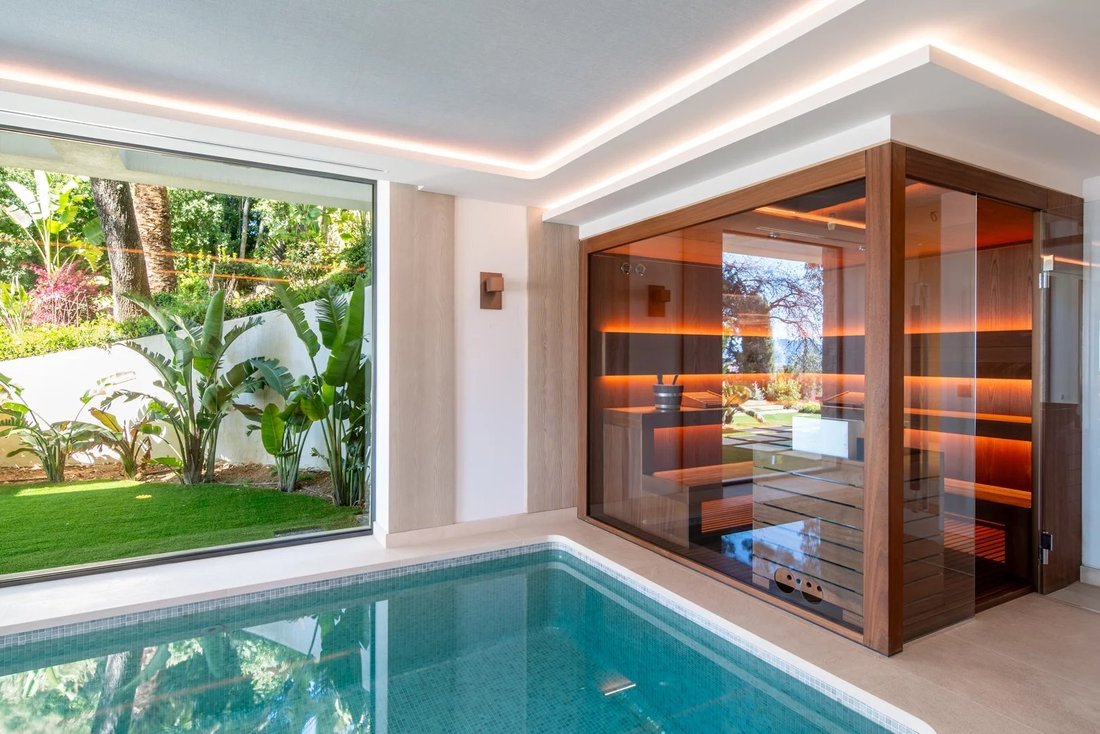 Villa in Cannes, Provence-Alpes-Côte d'Azur, France 5 - 18531346
