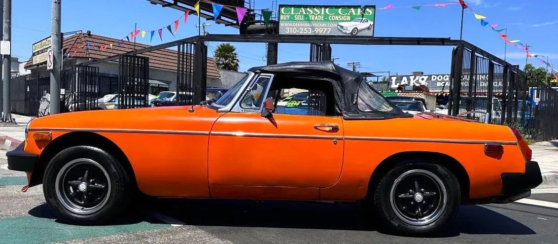 Cabriolet in Los Angeles, CA, United States 1 - 18531407