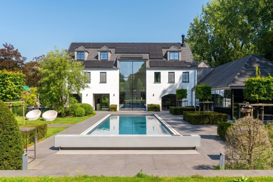 Villa in Braine-l'Alleud, Wallonia, Belgium 1 - 16537343