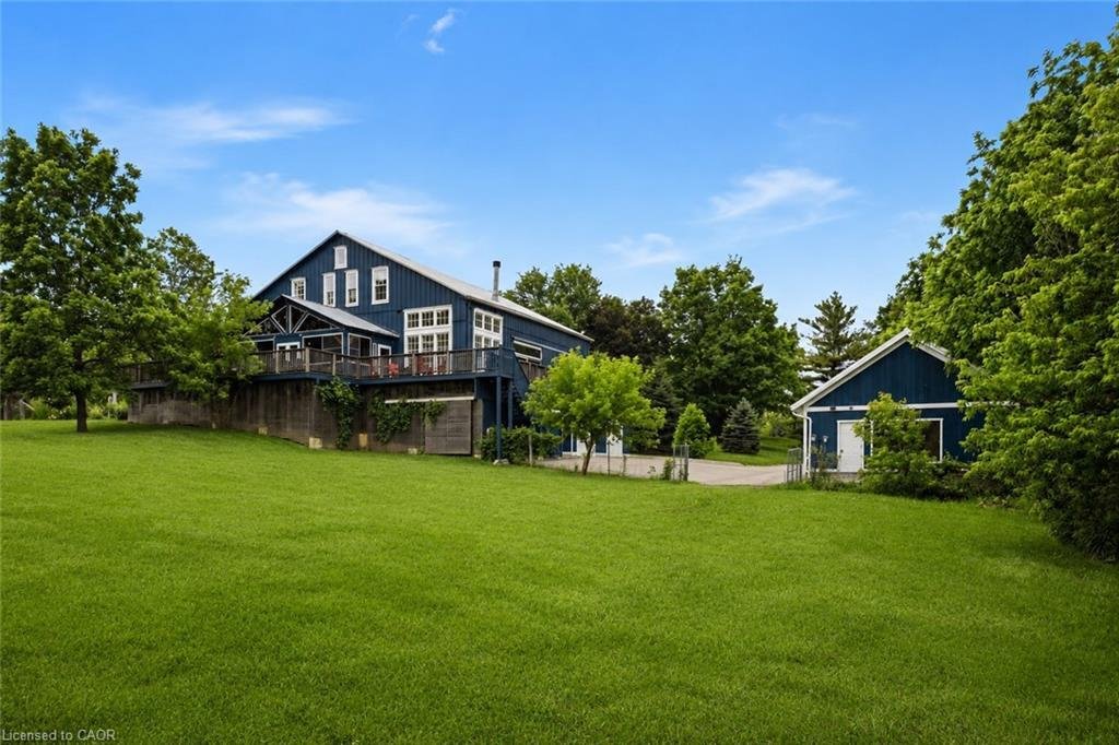 House in Burlington, Ontario, Canada 1 - 18360159