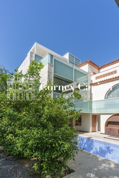 Villa in Les Corts, Barcelona, Spain 1 - 18531347