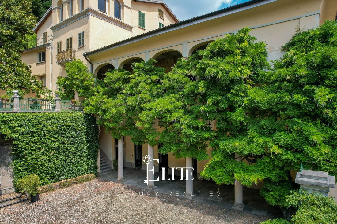 Villa in Castello Cabiaglio, Lombardy, Italy 2 - 18531219