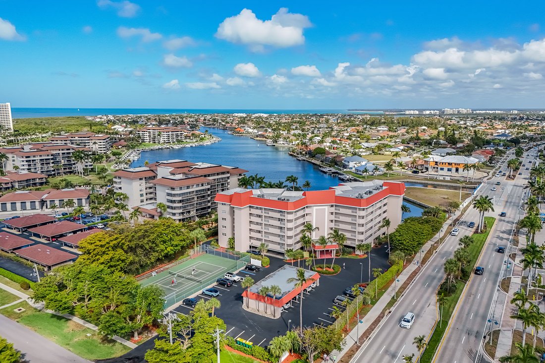 Condo in Marco Island, Florida, United States 2 - 18531494
