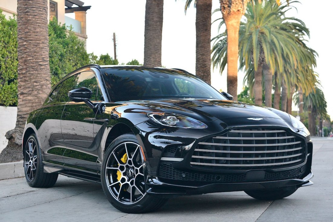 Suv in Beverly Hills, CA, United States 1 - 18531256