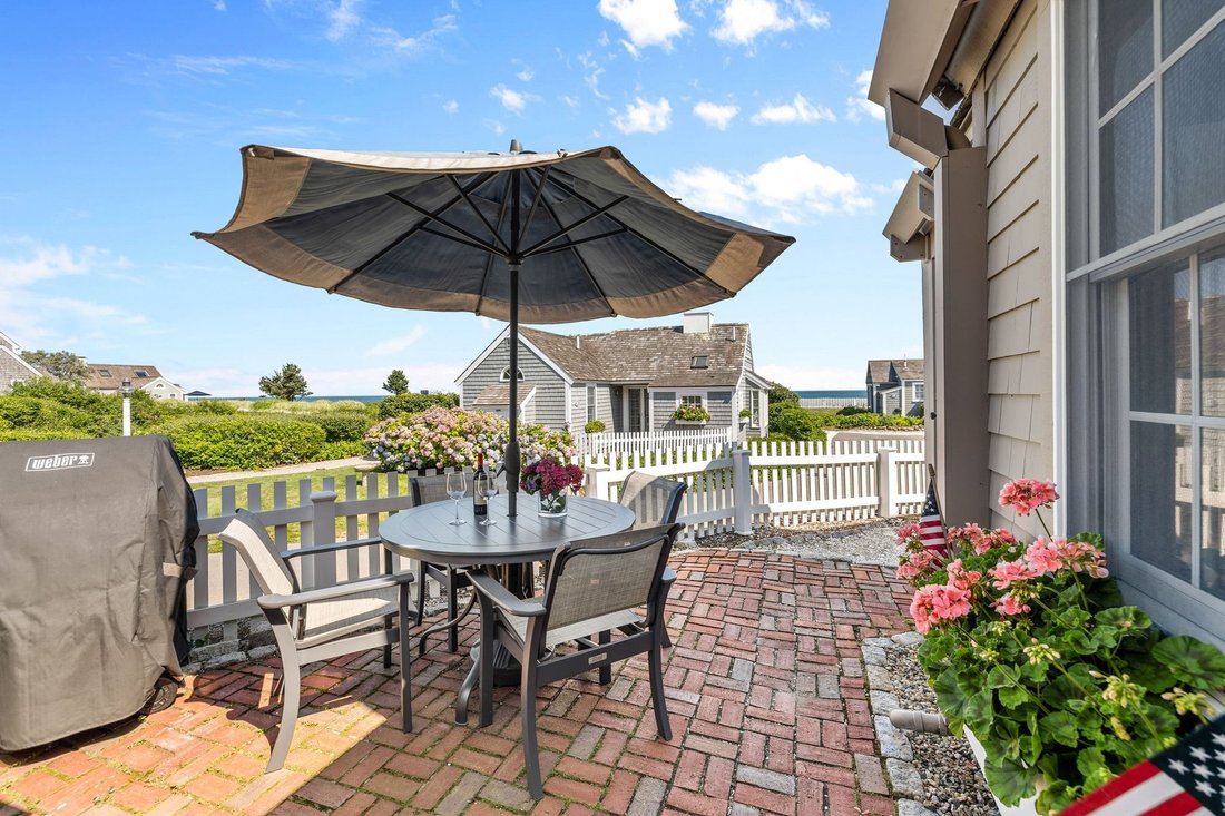Condo in Mashpee, Massachusetts, United States 3 - 18531474
