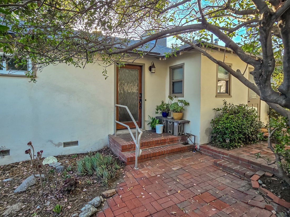 Claremont, California, United States 3 - 18531483