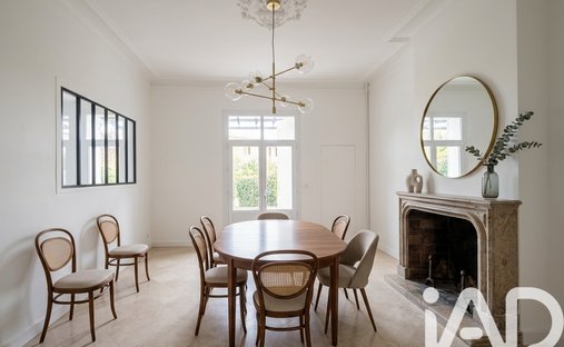 House in Grand Parc-Chartrons-Paul Doumer, Bordeaux, France 1