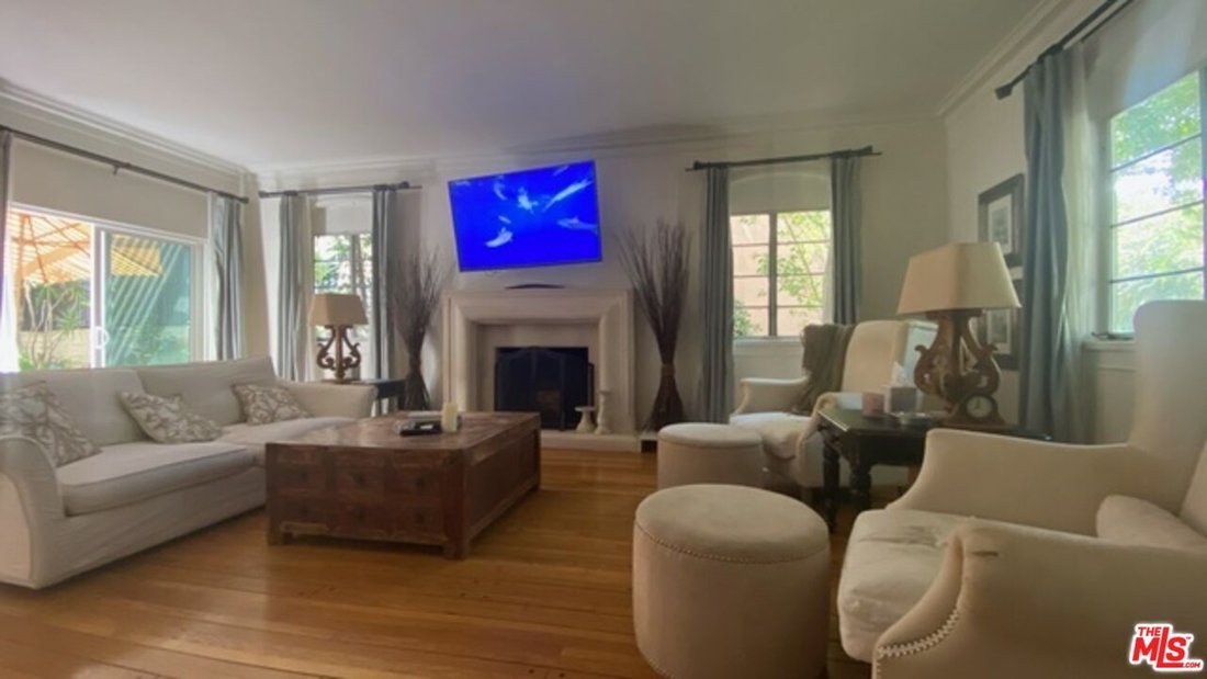 Beverly Hills, California, United States 2 - 18531263