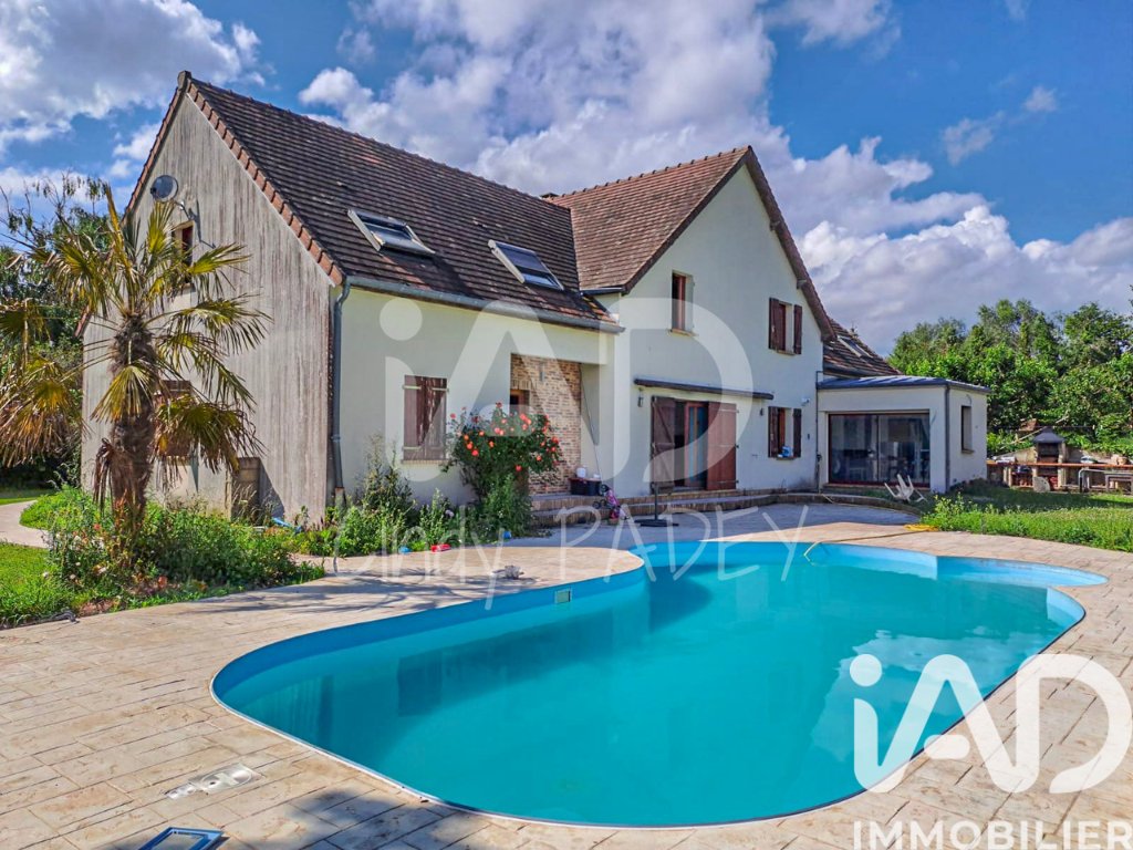 House in Crecy-la-Chapelle, Ile-de-France, France 1 - 16725283