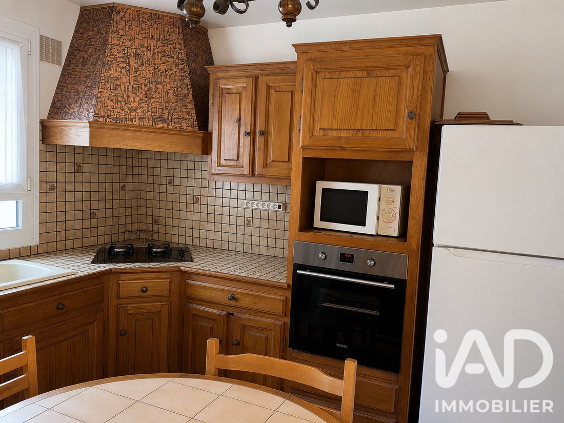 House in Mairie, Sainte-Genevieve-des-Bois, France 5 - 18533156