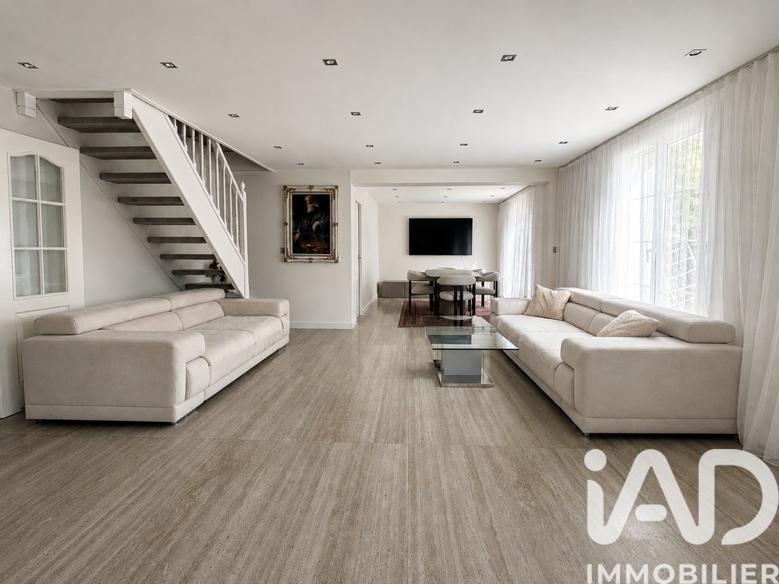 House in Soisy-sous-Montmorency, Ile-de-France, France 3 - 18452660