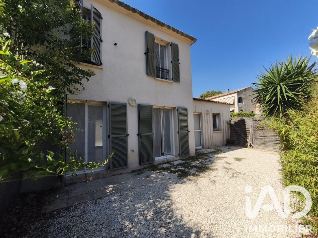 House in Beaucours-La Gorguette-La Morvenede, Sanary-sur-Mer, France 1 - 17545692