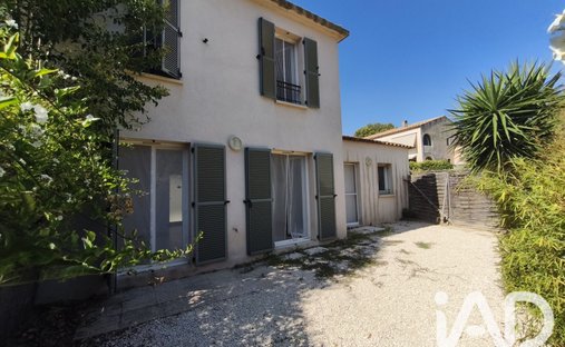 House in Beaucours-La Gorguette-La Morvenede, Sanary-sur-Mer, France 1