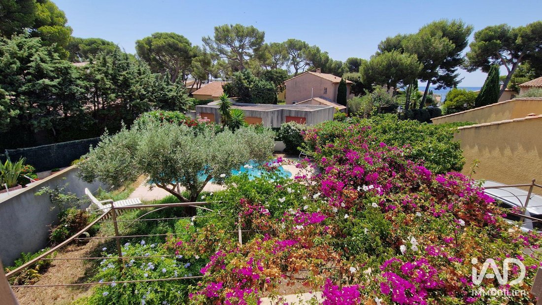House in Le Village-L'Esperon, Sausset-les-Pins, France 4 - 18533212