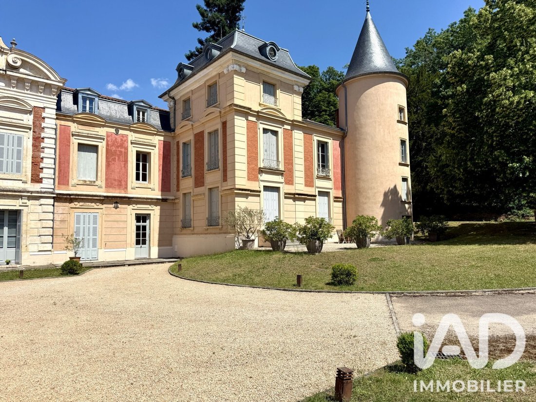 Apartment in Eveux, Auvergne-Rhône-Alpes, France 1 - 18533155