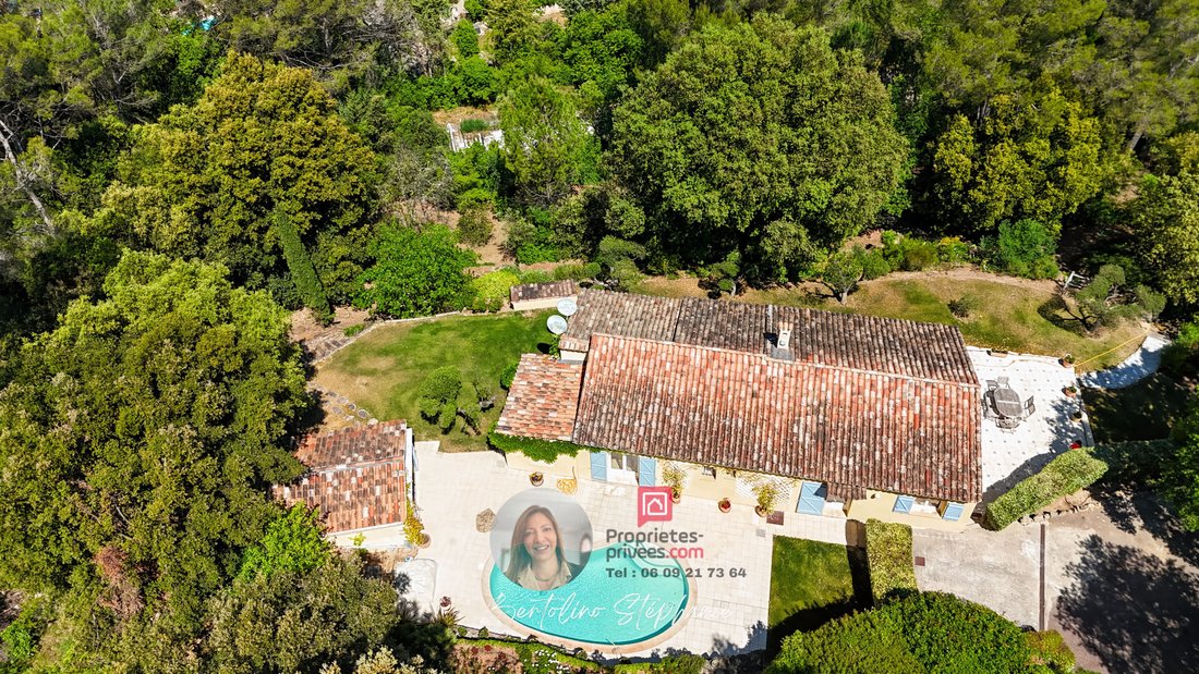 Villa in Trans-en-Provence, Provence-Alpes-Côte d'Azur, France 1 - 18438353