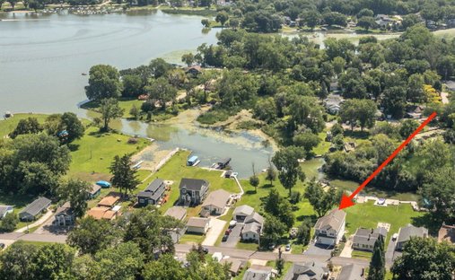 House in Fox Lake, Illinois, United States 1