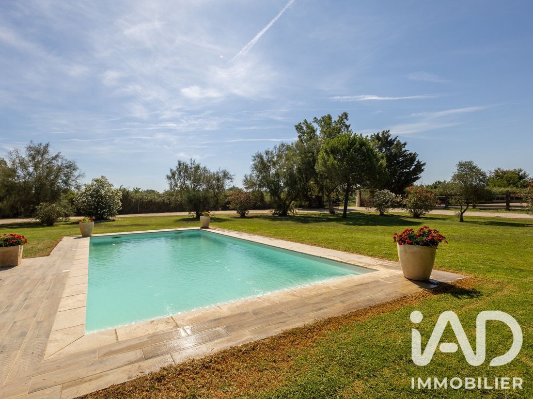 House in Zone Sud, Saint-Gilles, France 4 - 18533285