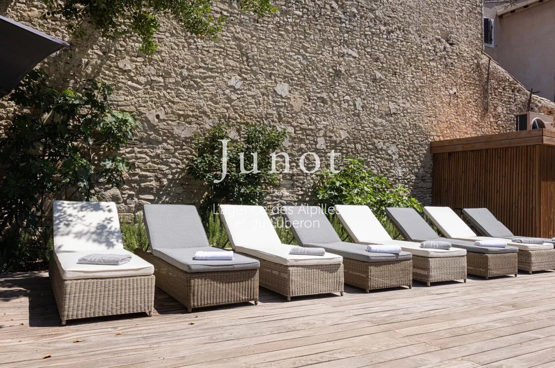 Estate in Nevons-route d'Apt, L'Isle-sur-la-Sorgue, France 4 - 12747217