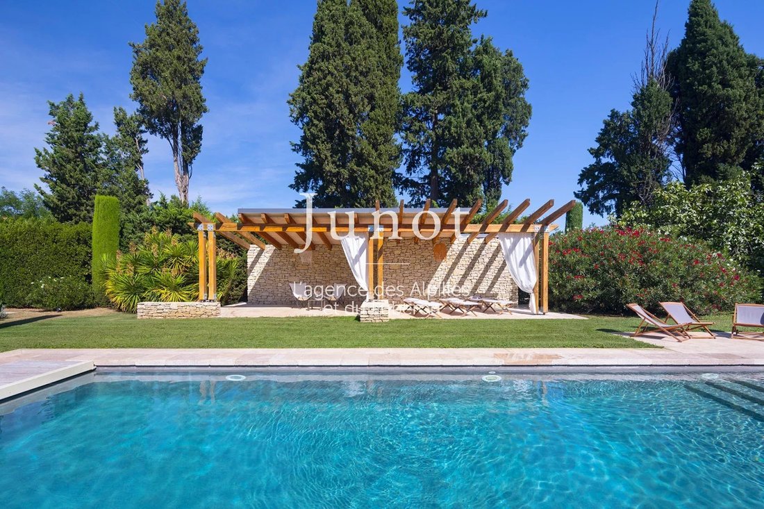 Country House in Plan-d'Orgon, Provence-Alpes-Côte d'Azur, France 5 - 13689104