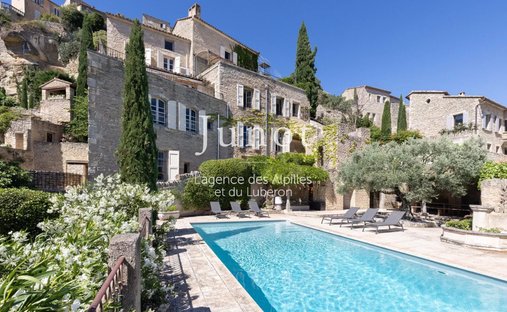 Country House in Gordes, Provence-Alpes-Côte d'Azur, France 1