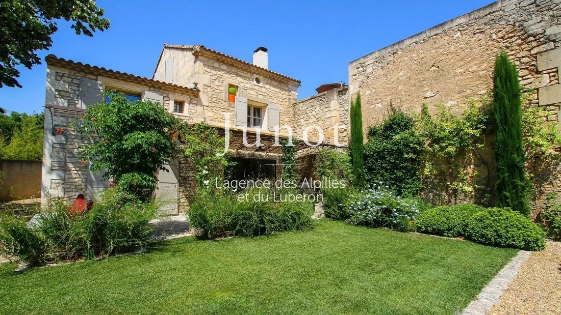 House in Maussane-les-Alpilles, Provence-Alpes-Côte d'Azur, France 1 - 13686674