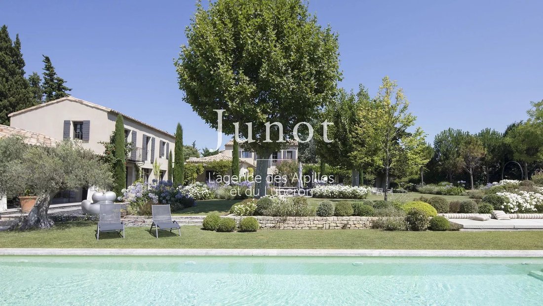 Country House in Hôtel de Ville-Planchette, Levallois-Perret, France 1 - 13687930