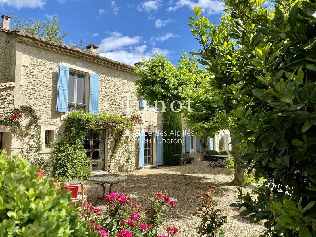 Country House in Saint-Etienne-du-Grès, Provence-Alpes-Côte d'Azur, France 1 - 13687708