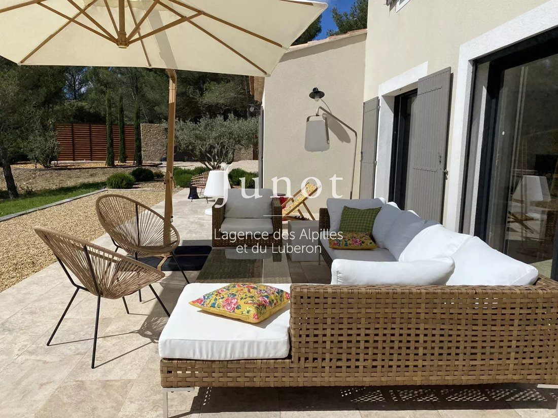 House in Joucas, Provence-Alpes-Côte d'Azur, France 5 - 13688388