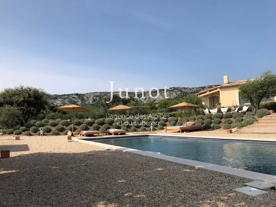 House in Mérindol, Provence-Alpes-Côte d'Azur, France 2 - 13686655
