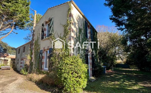 House in Les Sables-d'Olonne, Pays de la Loire, France 1
