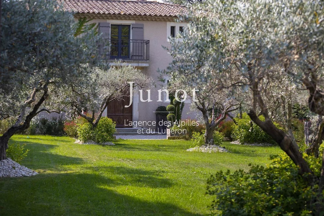 House in Saint-Rémy-de-Provence, Provence-Alpes-Côte d'Azur, France 3 - 13688214
