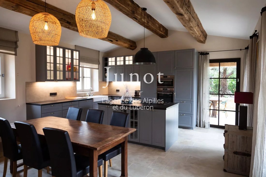 Country House in Eygalières, Provence-Alpes-Côte d'Azur, France 5 - 13686569