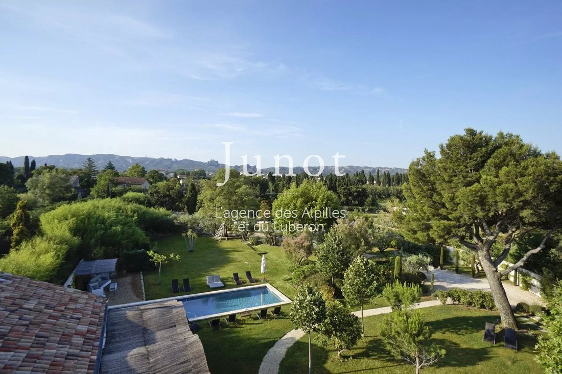 Country House in Saint-Rémy-de-Provence, Provence-Alpes-Côte d'Azur, France 4 - 13689035