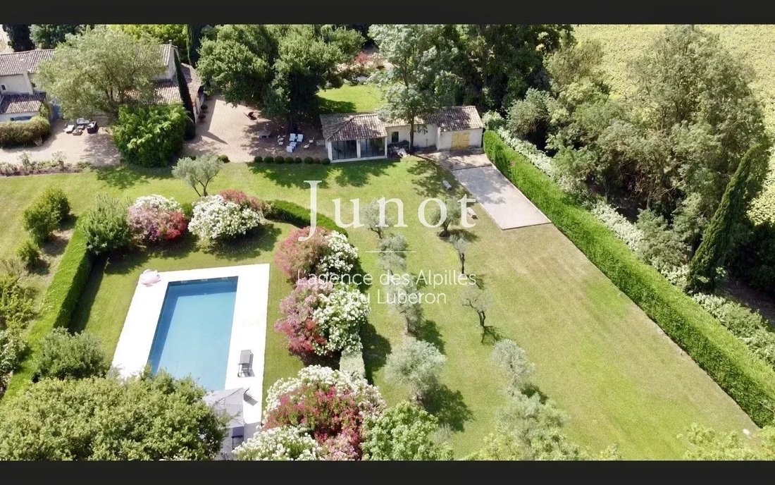 Country House in Saint-Etienne-du-Grès, Provence-Alpes-Côte d'Azur, France 4 - 13687708
