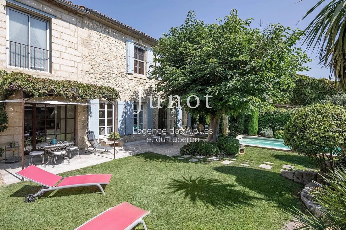 House in Maillane, Provence-Alpes-Côte d'Azur, France 2 - 13688156