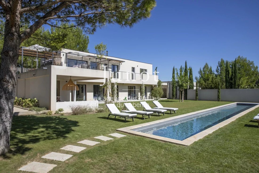 Villa in Saint-Rémy-de-Provence, Provence-Alpes-Côte d'Azur, France 4 - 13686881