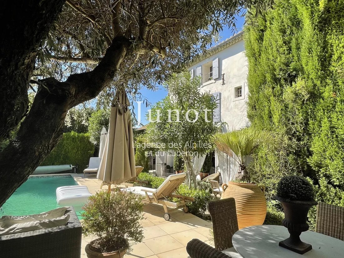 House in Boulbon, Provence-Alpes-Côte d'Azur, France 4 - 13686869