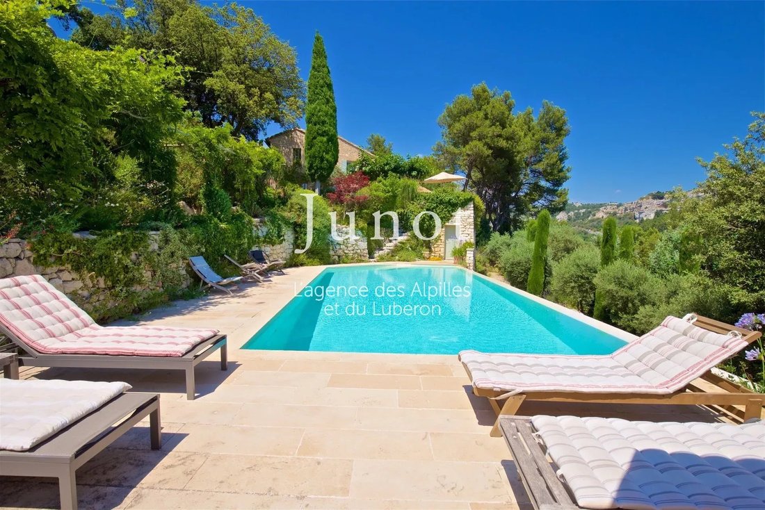Country House in Les Baux-de-Provence, Provence-Alpes-Côte d'Azur, France 4 - 13686985