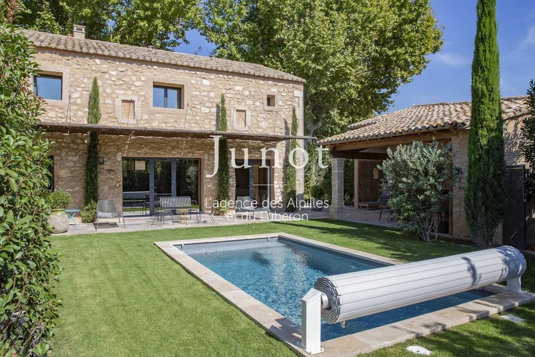 Country House in Maussane-les-Alpilles, Provence-Alpes-Côte d'Azur, France 1 - 13686743