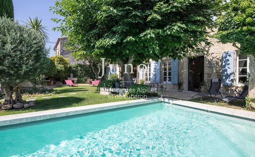 House in Maillane, Provence-Alpes-Côte d'Azur, France 1