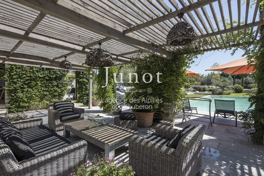 Country House in Hôtel de Ville-Planchette, Levallois-Perret, France 5 - 13687930