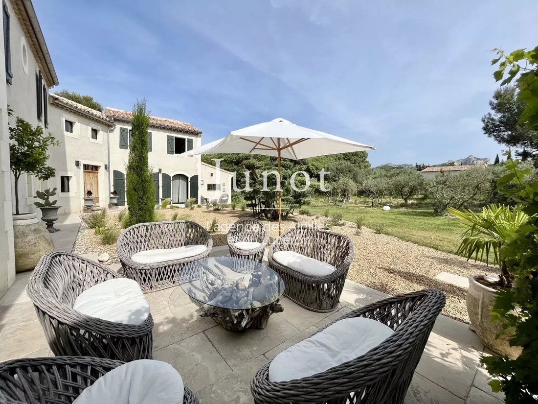 House in Saint-Rémy-de-Provence, Provence-Alpes-Côte d'Azur, France 2 - 13686820