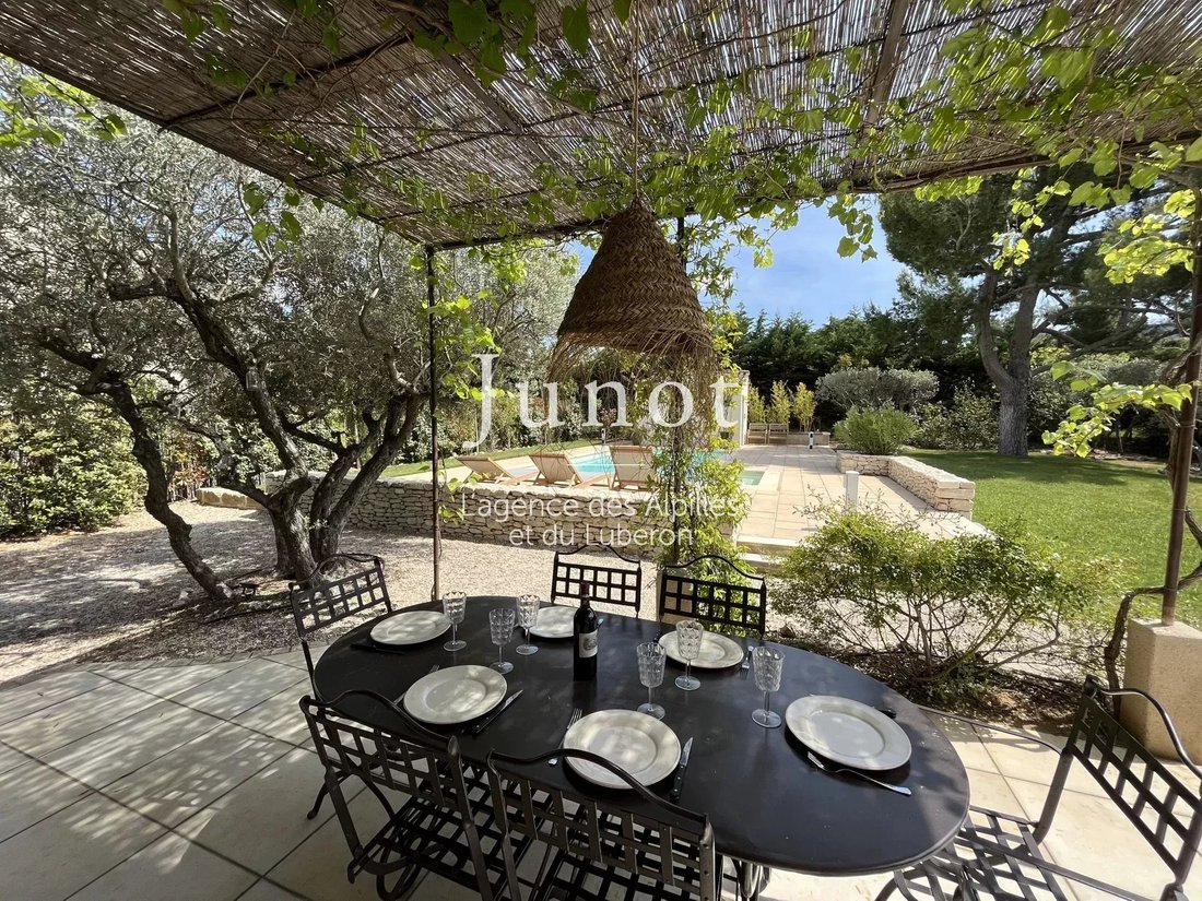Villa in Eygalières, Provence-Alpes-Côte d'Azur, France 2 - 13688146