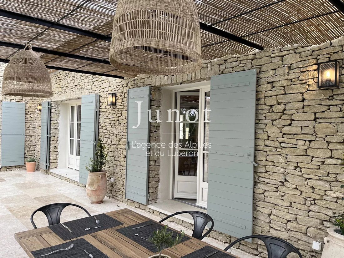 Country House in Gordes, Provence-Alpes-Côte d'Azur, France 3 - 13686575